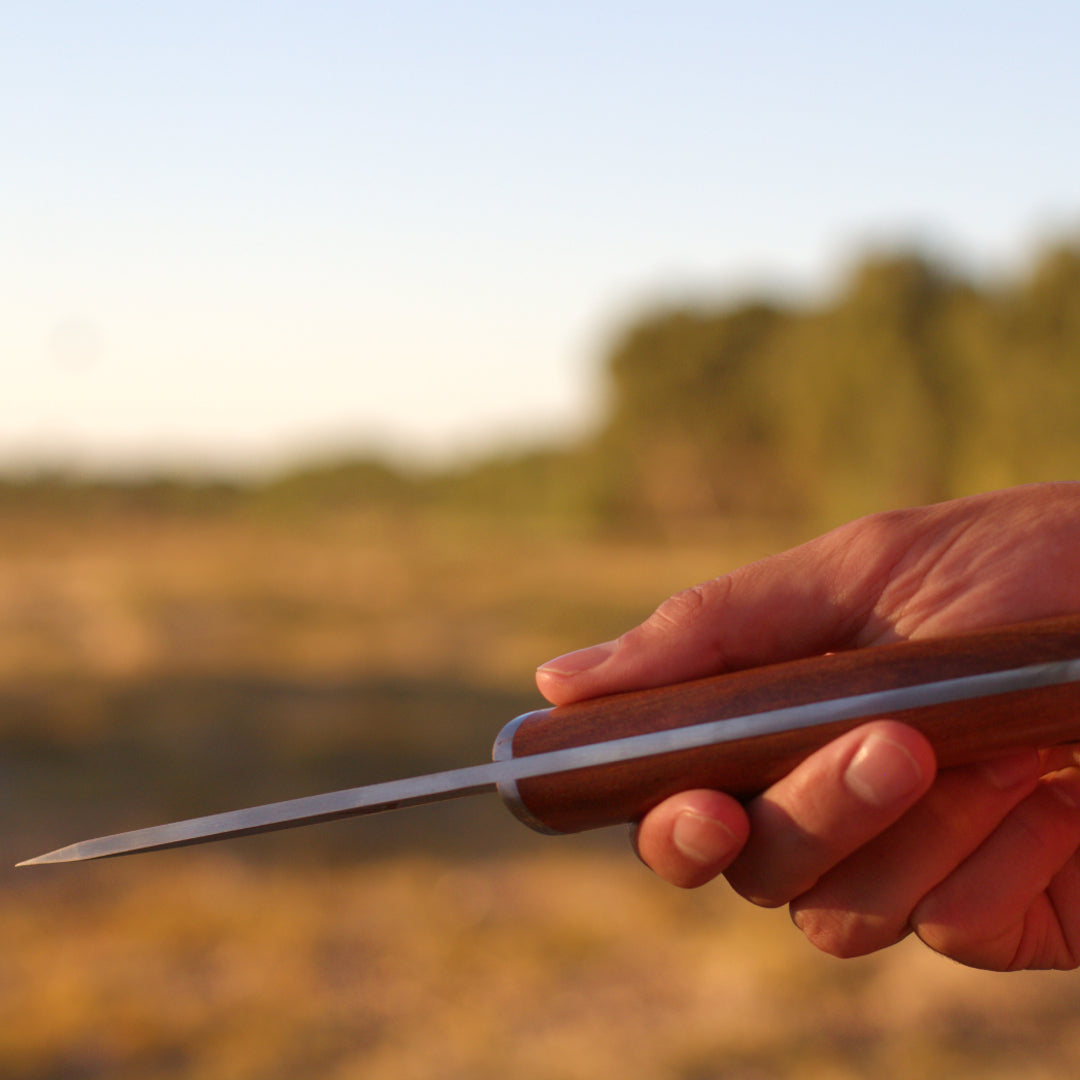 How to Clean a Hunting Knife: Tips for Maintaining Your Blade’s Edge